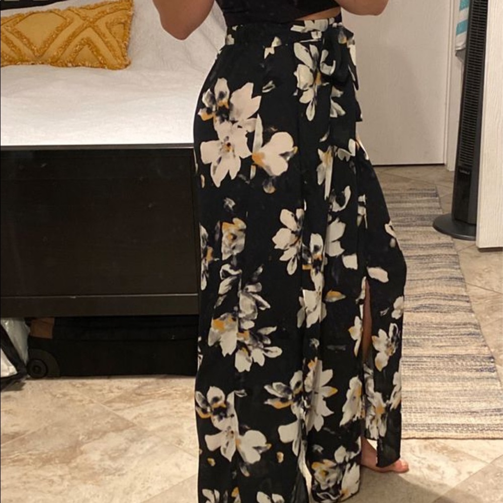 Floral flowy pants